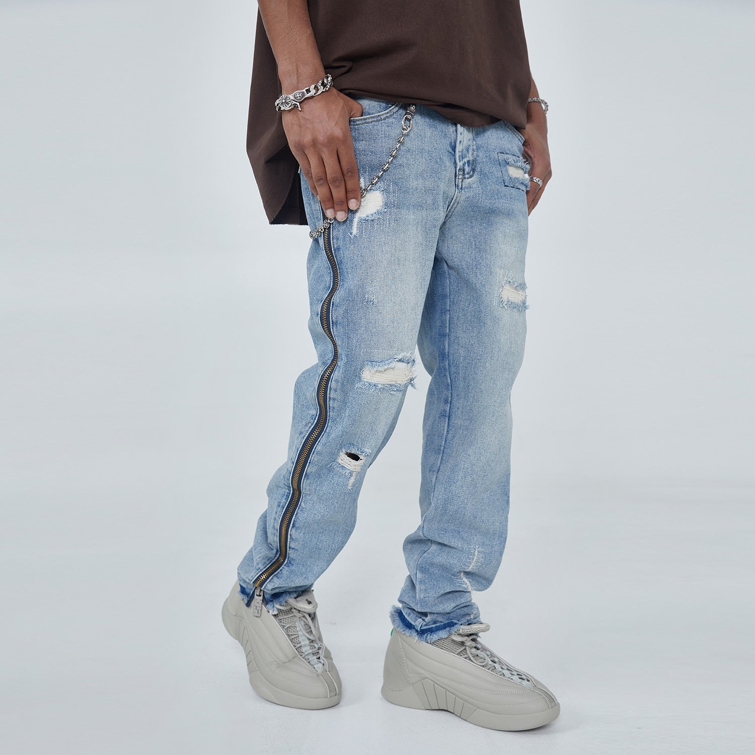69 Distressed Ripped Jeans